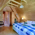 Regionalny Akwarela Centrum Sauna Dağ evi *