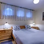 Regionalny Akwarela Centrum Sauna Dağ evi *